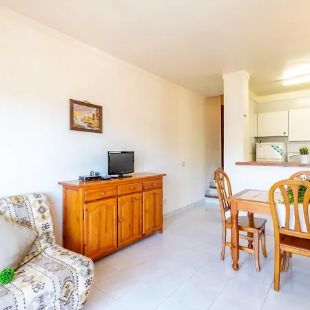 Apartment Els Jardins Iii By Interhome Roses