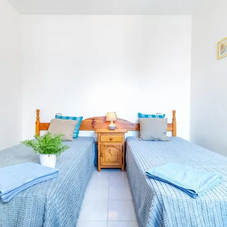 Apartment Els Jardins Iii By Interhome Roses